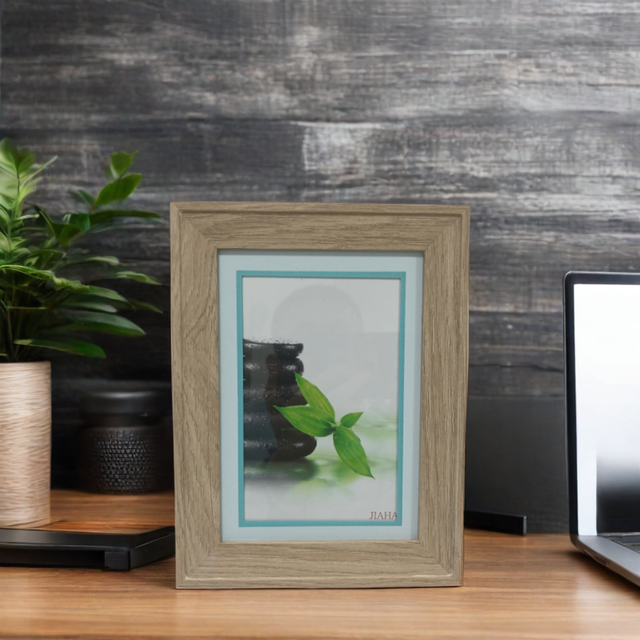 Premium Modern Handmade Durable Wooden Photo Frame with UV Printing for Promotional Business Gifts & Tradeshow Giveaways