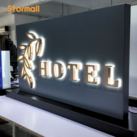 Enseigne LED 3D en métal avec logo personnalisé, finition en acier inoxydable brossé à effet halo rétroéclairé, pour la réception d'hôtel, affichage de marque haut de gamme