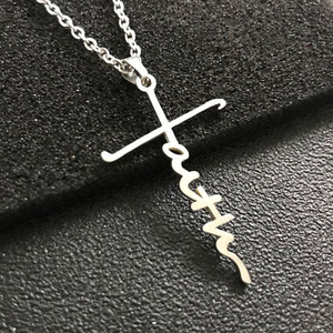 Collar con Colgante Inspirador Chapado en Oro, Collar con Colgante de Cruz de Acero Inoxidable con la Palabra 'Fe' y 'Jesús' para Mi Hija - Product Image 3