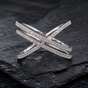 Anello con Zirconi a Linea Incrociata per Donne, Elegante Gioiello da Dito per Uso Quotidiano - Product Image 4
