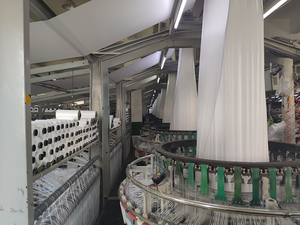 Materiale Laminato con Rivestimento in PE, Barriera al Vapore, Isolamento Riflettente in Tessuto Intrecciato con Foglio di Alluminio <span class=keywords><strong>per</strong></span> Isolamento <span class=keywords><strong>Tetti</strong></span> Edifici - Product Image 6