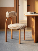 Chaise de salle à manger en bois massif de style moderne du milieu du siècle avec dossier pour la maison et l'hôtellerie