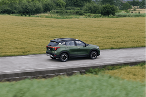 2024 Kia Seltos 1.5L SUV en venta Volante a la izquierda 2WD Techo solar panorámico Gas/Gasolina y opciones de combustible eléctrico - Product Image 4