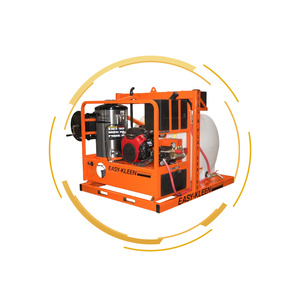 Hidrolavadora industrial PrimeClean de agua caliente, a diésel, diseñada para realizar trabajos de limpieza intensiva en maquinaria, camiones y equipos. - Product Image 1