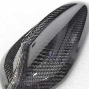 Couvercle décoratif d'antenne de toit de voiture en fibre de carbone sèche, compatible avec la série BM12345678 X34567. - Product Image 2