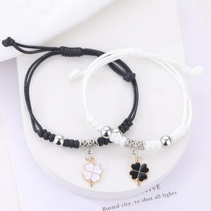 2024 nouveau trèfle lumineux Couple bracelet dames mignon animal chat lune étoile serrure clé pendentif bijoux amitié amant cadeau - Product Image 1