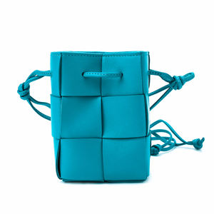 Nouveau sac seau en cuir véritable à petit tissage tendance pour femmes - Product Image 1