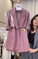 Costume deux pièces décontracté haut de gamme pour femme, style été 2025, veste et short, vente en gros personnalisée