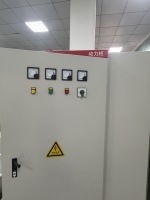 Armoire de distribution électrique basse tension en aluminium et acier pour automatisation industrielle, modèle de boîtier de commande pour ventilateur et pompe