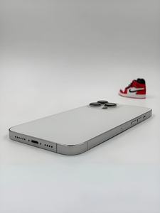 Venta al por Mayor de Teléfonos Móviles Apple 13 Pro Max de Segunda Mano, Originales, Desbloqueados, con 128GB/256GB/512GB de Almacenamiento, 99% Nuevos, CDMA/LTE - Product Image 3