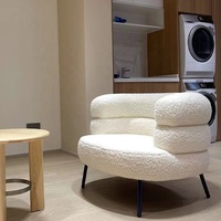Nouveau mobilier élégant de designer pour la maison chaise ronde avec accoudoirs pour le salon chaise d'appoint moderne en velours pour hôtel chaise canapé simple de luxe