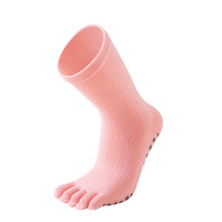 Chaussettes de yoga et de Pilates antidérapantes pour femmes, en coton peigné tricoté à 5 doigts, sans couture, respirantes et à séchage rapide, vente en gros