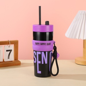 Gobelet Sportif Grande Capacité Pratique et Tendance pour Filles avec Corde et Paille – Idéal pour <span class=keywords><strong>Café</strong></span> et Cadeau Sportif – Vente en Gros Usine - Product Image 3
