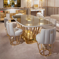 Ensemble de table et chaises de salle à manger en métal de luxe de haute qualité, design moderne doré, forme carrée, vente en gros pour hôtels, restaurants, cuisines