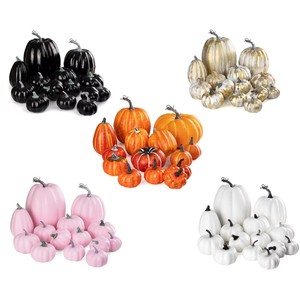 Citrouille artificielle noire réaliste en mousse pour décoration de table, idéale pour les fêtes d'Halloween modernes et gothiques - Product Image 6