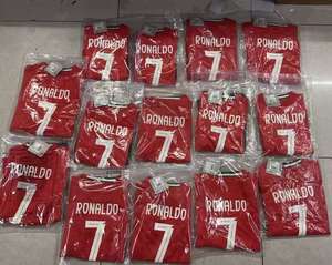Uniforme de Fútbol Personalizado 2526 Ronaldo Jersey de Fútbol Kit Retro Personalizado Versión Jugador CR7 Proveedor de Alta Calidad - Product Image 1