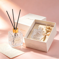 Bouteilles de diffuseur à roseaux carrées portables de 50 ml, 80 ml, 100 ml, 200 ml, en verre gaufré en forme de cube d'eau, prêtes à être expédiées, pour diffuseur d'arômes à domicile ou à l'hôtel
