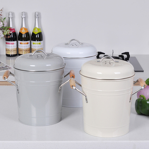 Seau à compost pour cuisine intérieure avec poignée en <span class=keywords><strong>bois</strong></span>, <span class=keywords><strong>composteur</strong></span> de déchets alimentaires sans odeur pour comptoir, seau à compost résistant à la rouille - Product Image 1