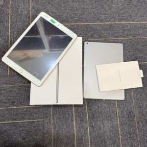 Usato per iPad 5 2017 A1822 WIFI 9.7 Pollici 128GB <span class=keywords><strong>Apple</strong></span> A9 Chip Retina Touch Screen <span class=keywords><strong>Tablet</strong></span> con iPadOS - Product Image 3