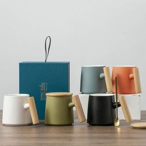 Mug en céramique promotionnel de 450 ml (12 oz) avec couvercle, personnalisable, coffret cadeau pour le bureau, la remise des diplômes, design sur mesure - Product Image 4