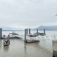 Échelles-rampes robustes en aluminium moulé par rotation pour garde-corps de bateau, passerelle de quai et plateforme marine