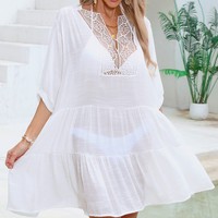 Nouvelle Robe de Plage 2026 – Maillot de Bain Bordé de Dentelle Très Tendance avec Cache-Maillot de Bain