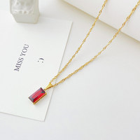 Nouveau collier en acier inoxydable carré de petite taille, chaîne de clavicule, mode polyvalente, collier de luxe léger pour femmes, tempérament de niche