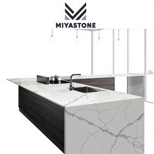 แผ่นควอตซ์เทียมสีขาวลาย Calacatta Gold สำหรับเคาน์เตอร์ครัว แบบสำเร็จรูป ผิวขัดเงา ขนาด 3200x1600 มม. - Product Image 1