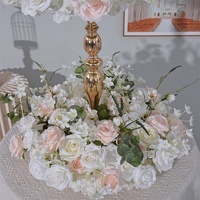Guirlande de fleurs artificielles en soie rose et blanche, style moderne et original, 60 cm, pour décoration d'allée de mariage, centre de table, décoration de scène, anneau