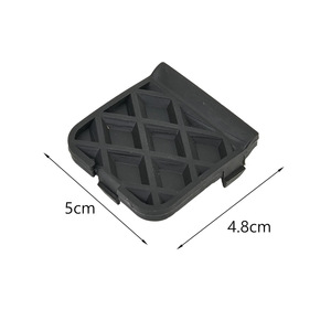 Couverture de pare-chocs arrière Ford BM51A17K922AB en plastique pour New Focus 2012 et plus - Product Image 2