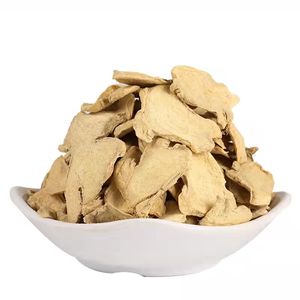 Les tranches de gingembre sec, un produit de haute qualité, est l'une des épices que nous utilisons fréquemment. Il est couramment utilisé dans la cuisine. - Product Image 1