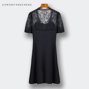 OEM&ODM Gaun Wanita Hitam Model A-line Klasik Hepburn dengan Aksen Renda, Kain Rajut Elastis, <span class=keywords><strong>Patchwork</strong></span>, Lengan Mengembang, dan Pinggang Ketat, Dapat Dipesan Sesuai Keinginan - Product Image 4