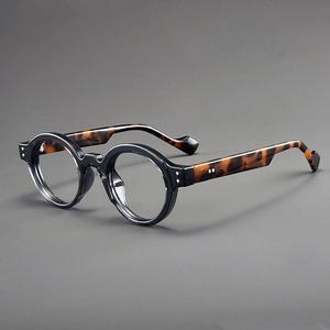 Occhiali da Lettura e Computer Unisex Personalizzabili con Logo, Leggeri e alla Moda, Montatura Retrò a Cerchio Completo, Lenti Anti-Luce Blu e Protezione UV - Product Image 3