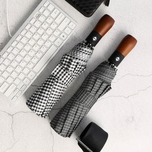 ร่มกันลมลายสก็อตแบบพับ 3 ตอน 10 ซี่โครง ด้ามไม้ ผลิตโดย OEM สำหรับขายส่ง ป้องกันแดดและฝน - Product Image 4