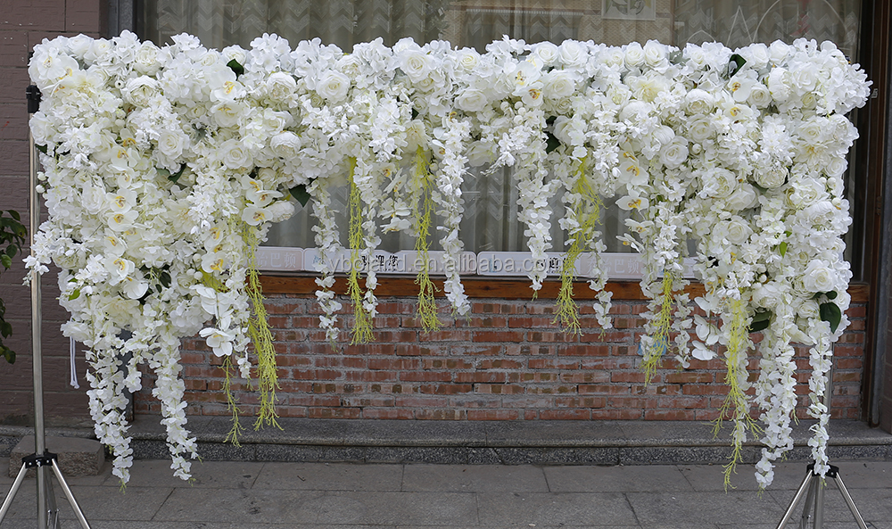 11 # Fleurs suspendues au plafond