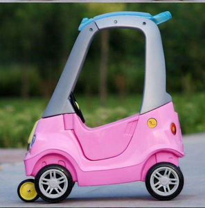 Nouvelle voiture à pédales pour enfants à quatre roues de style européen, jouet de terrain de jeu pour la maternelle, petite caravane pour enfants de 2 à 5 ans - Product Image 3