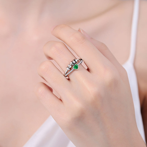 Bague anti-stress en forme de cœur pour femme, laiton plaqué rhodium, CZ coloré rotatif, bijou anti-anxiété, cadeau - Product Image 1