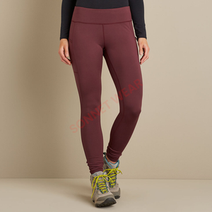 Leggings confortables pour femmes avec tissu extensible et design élégant parfait pour le fitness et les vêtements décontractés assurant la facilité de la journée - Product Image 4