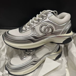 Nuevos zapatos de diseñador casuales de lujo, zapatos deportivos elegantes y de alta calidad para hombre y mujer, zapatos deportivos ligeros. - Product Image 3