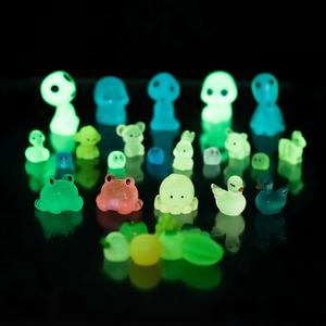 Miniatura de Resina para Paisajes, Figura de Dibujos Animados, Creativa, Luminosa, Alienígena, Hada Pequeña, Muñeca de Anime, Decoración de Escritorio - Product Image 1
