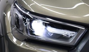 Kit de Carrocería Completo de Estilo <span class=keywords><strong>Antiguo</strong></span> a Nuevo para Toyota Hilux <span class=keywords><strong>Vigo</strong></span> 2004-2015 a Rocco 2023, Accesorios para Automóviles, Parachoques Delanteros y Traseros, Piezas de Faros Delanteros - Product Image 5