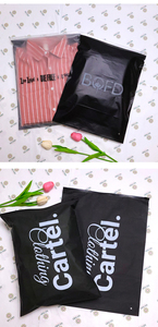 Bolsa de Almacenamiento para Camisetas con Cierre de Cremallera Esmerilada y Logotipo Personalizado, Fabricada con Materiales Reciclados, Autosellable, para Uso en Supermercados - Product Image 5