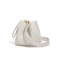 Sac bandoulière tendance pour femme 2026 – Sac seau décontracté grande capacité à texture mode