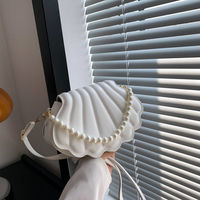 Nouveau design, sac à main à bandoulière unique en forme de coquille, avec chaîne de perles, sac à main mignon, sac bandoulière pour femmes, sac en coquille