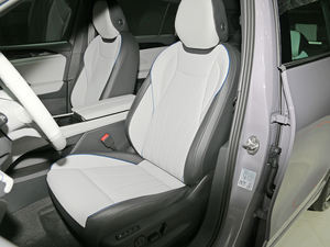 NOUVEAU VOLKS-WAGEN L /PRO COMPACT SUV 7WDCT 5 SIÈGES EN CUIR PNEUS R20 BOÎTE DE VITESSES AUTOMATIQUE TRANSMISSION INTÉGRALE - Product Image 2