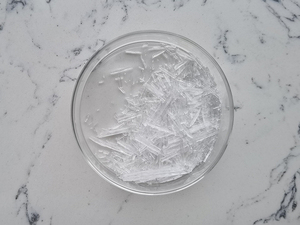 Bulk Sale Food Additive Cooling Agent Pure 99% <strong>Menthol</strong> <strong>Crystals</strong> in Bulk - Product Image 5
