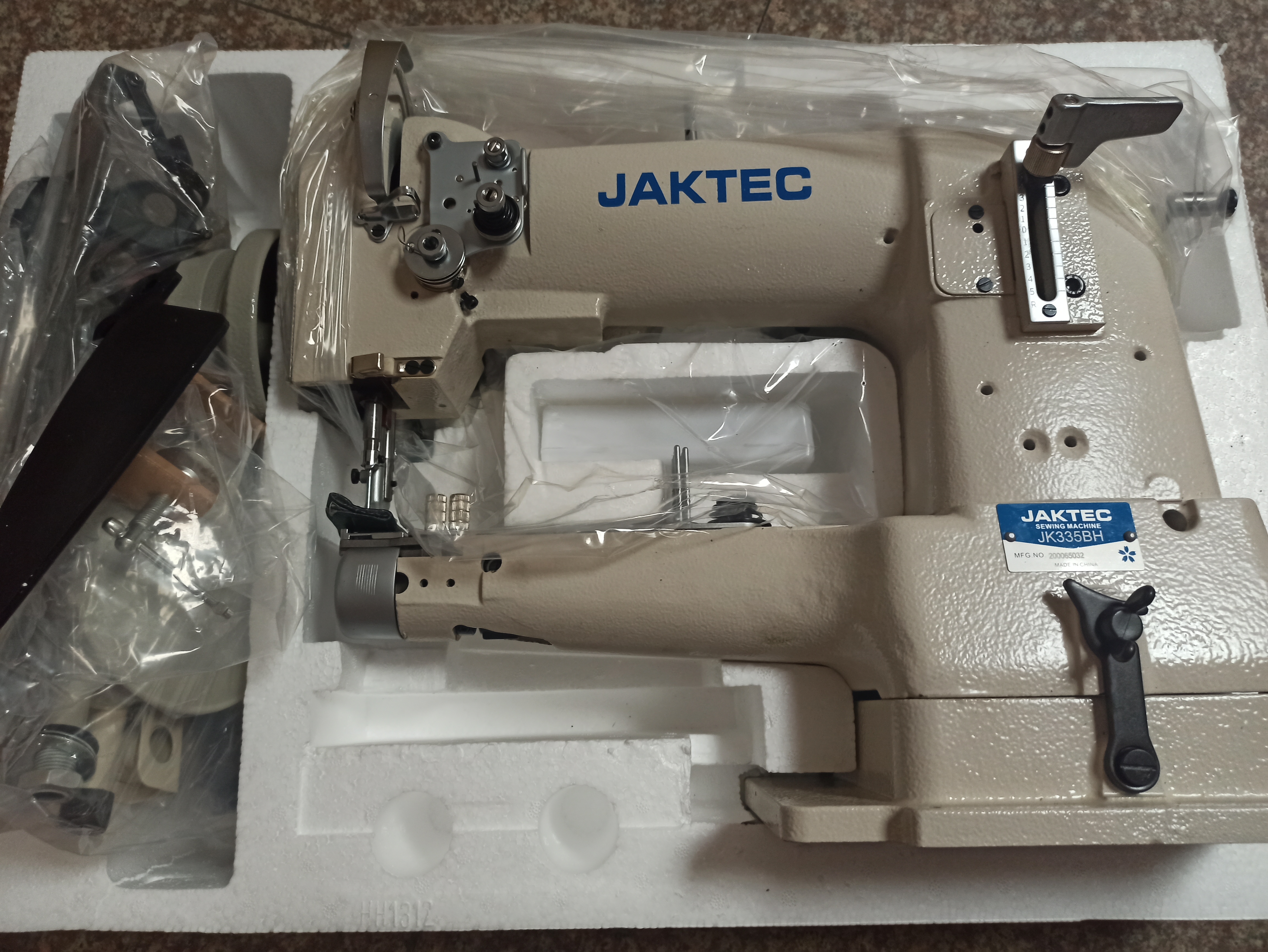 JK335A Cylinderベッド配合飼料ミシン革の靴バッグミシン
