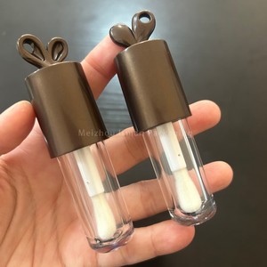 ISMAN En gros Tubes vides de 4 ml pour brillant à lèvres et huile à lèvres, design <span class=keywords><strong>lapin</strong></span>, couleur café chocolat, avec grand applicateur et <span class=keywords><strong>crochet</strong></span>, logo personnalisé - Product Image 3