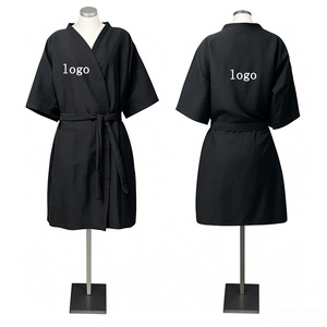 Robe de coiffure imperméable en polyester avec logo personnalisé pour salon de beauté et spa, avec poches, kimono pour client, robe de spa, blouse - Product Image 6