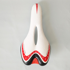 Sillín de Bicicleta VADER para Bicicleta de Montaña y Carretera, Asiento Cómodo con Cojín, Unisex para Adultos, Diseño Moderno - Product Image 2